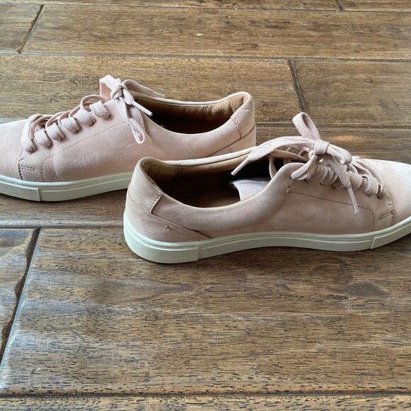 FRYE Blush Pink Ivy Low Lace Up Sneakers Size 7.5 M Tumbled Nubuck Leather - Picture 2 of 11
